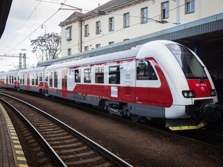 vlak železnica železničná spoločnosť ZSSK 1140px (SITA/Jozef Jakubčo)